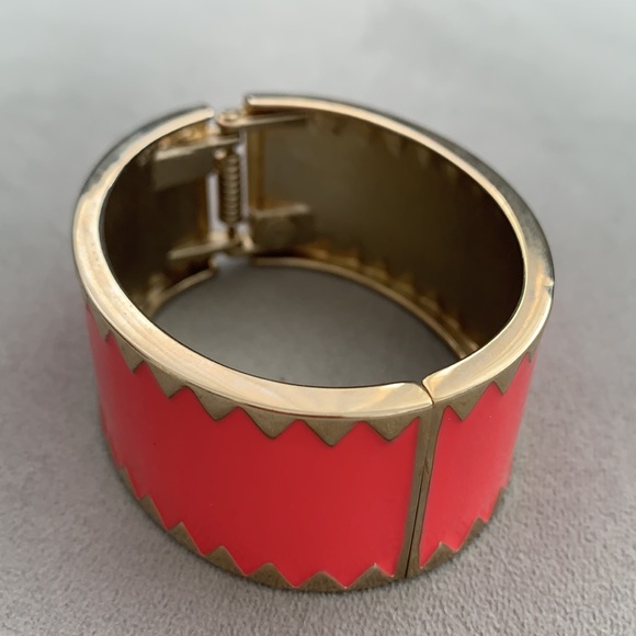 🤩🔥CORAL Enamel Bangle Wide Bracelet - Picture 8 of 10